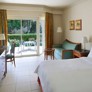 Deluxe  Beach King Room